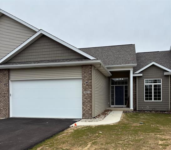 front view picture of 412 Coventry Road, Battle Creek, MI. 49015
