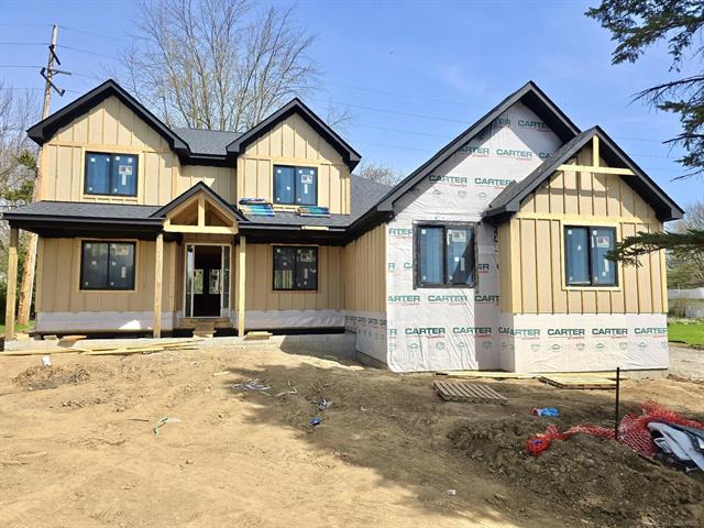 front view picture of 00 Walton, Rochester, MI. 48309