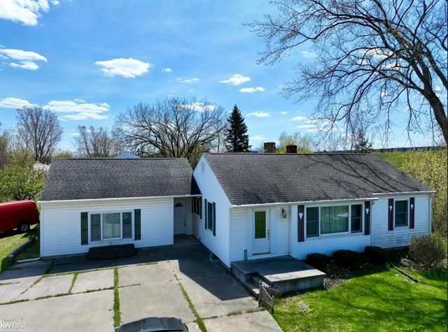 front view picture of 1278 Maple, Flint, MI. 48507