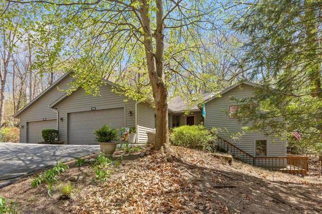 front view picture of 10083 Weko Drive, Bridgman, MI. 49106