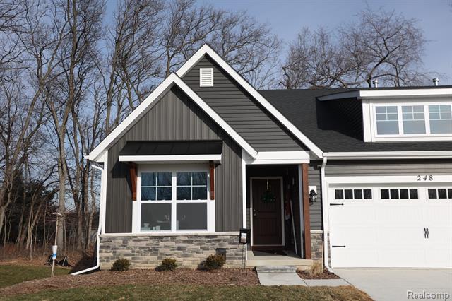 front view picture of 1020 Camellia Circle, Howell, MI. 48843