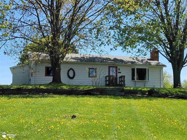 front view picture of 12248 E Atherton Road, Davison, MI. 48423