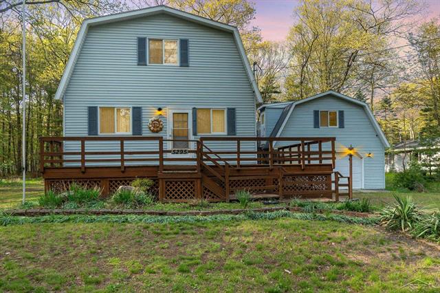 front view picture of 5295 E 14Th, Au Gres, MI. 48703
