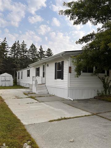 front view picture of 5668 Hidden Cove, Smiths Creek, MI. 48074
