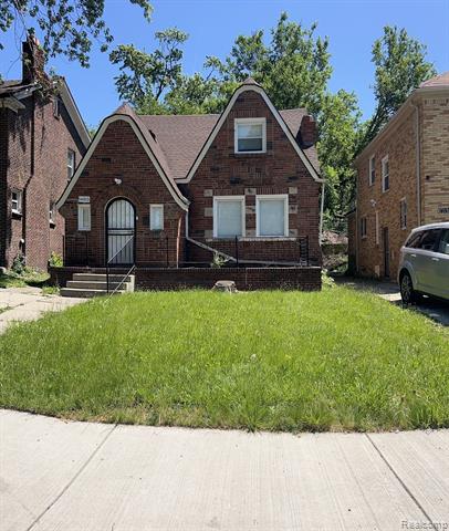 front view picture of 14810 Woodmont Avenue, Detroit, MI. 48227