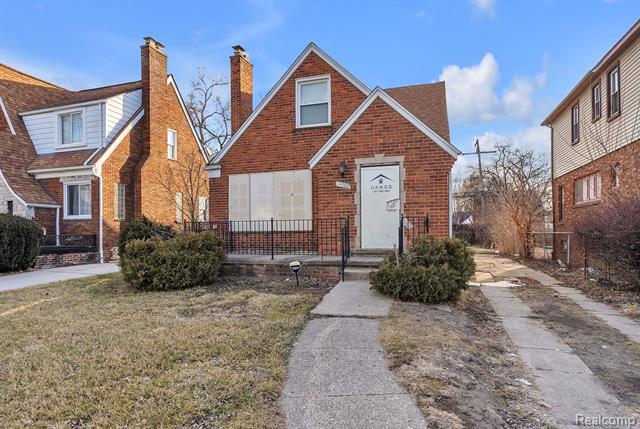 front view picture of 14900 Hubbell Street, Detroit, MI. 48227