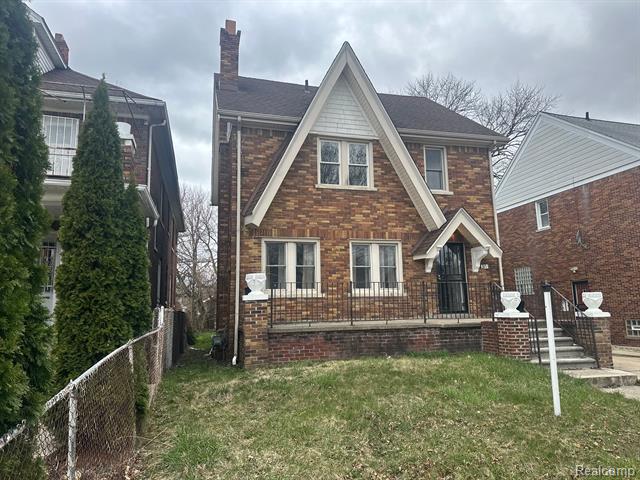 front view picture of 371 Piper Boulevard, Detroit, MI. 48215