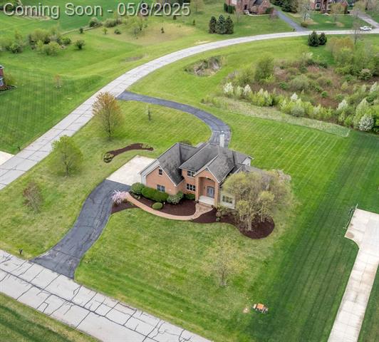 front view picture of 9080 Emerson Drive, Saline, MI. 48176
