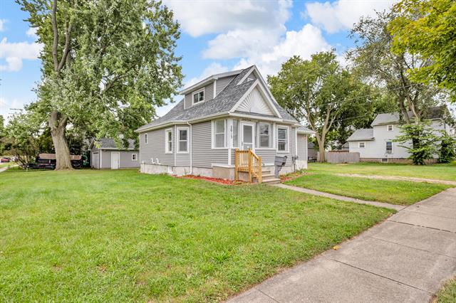 front view picture of 2013 Tyson Street, Jackson, MI. 49203