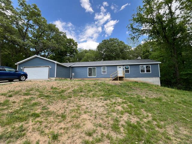 front view picture of 590 N Washington Avenue, Battle Creek, MI. 49037