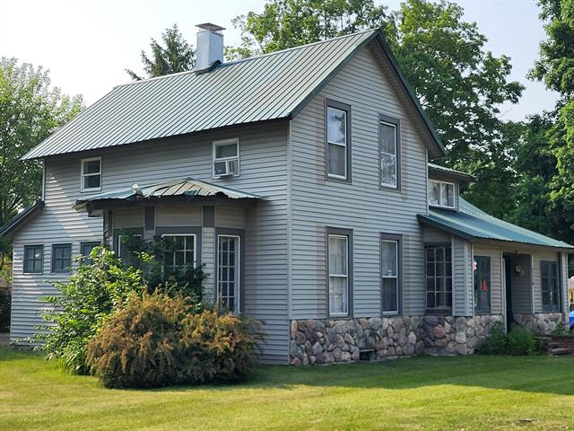 front view picture of 1118 Colfax Avenue, Benton Harbor, MI. 49022