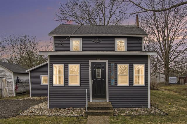 front view picture of 614 State Street, Vicksburg, MI. 49097
