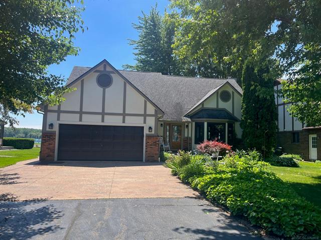 front view picture of 4439 Pointe Tremble, Algonac, MI. 48001