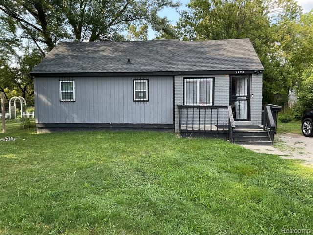 front view picture of 1148 N Cornell Avenue, Flint, MI. 48505