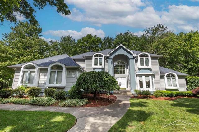 front view picture of 5723 Londonberrie, Midland, MI. 48640