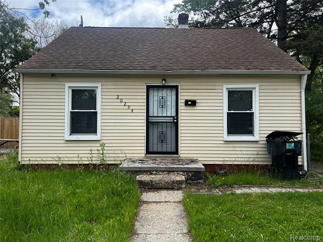 front view picture of 20294 Moenart Street, Detroit, MI. 48234