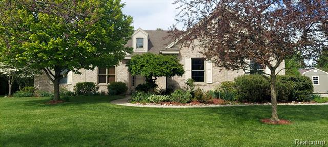 front view picture of 15203 Woodpine, Monroe, MI. 48161