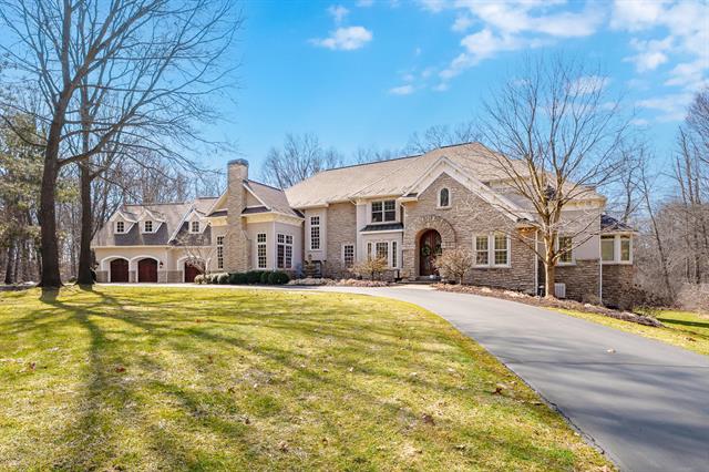 front view picture of 8357 Glenwynd Drive, Kalamazoo, MI. 49009