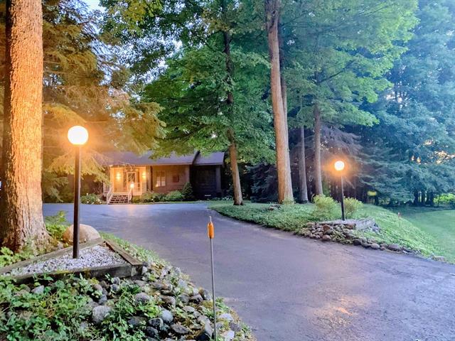 front view picture of 5350 Golfview, Bellaire, MI. 49615
