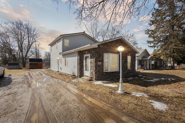 front view picture of 629 Napoleon Road, Michigan Center, MI. 49254