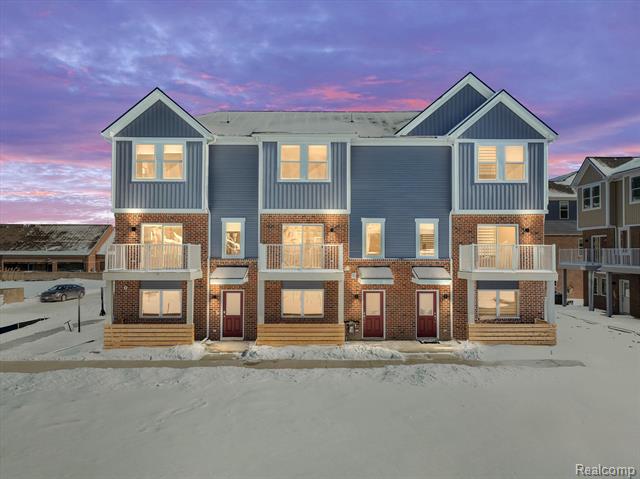 front view picture of 4861 Lismore Dr, Troy, MI. 48085