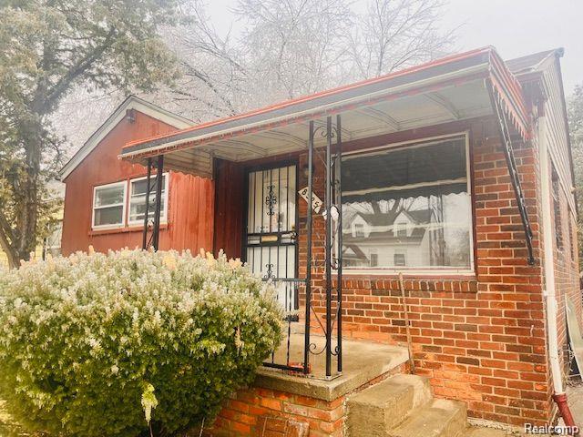 front view picture of 8525 Greenlawn Street, Detroit, MI. 48204