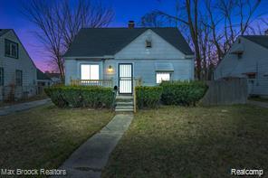 front view picture of 17167 Salem Street, Detroit, MI. 48219