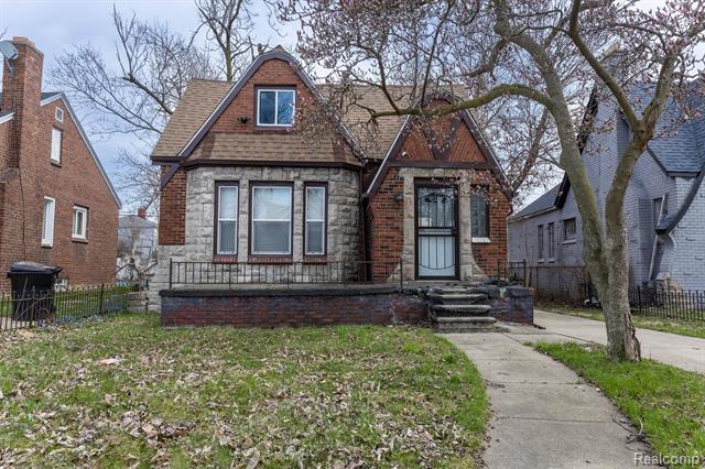 front view picture of 14584 Hubbell Street, Detroit, MI. 48227