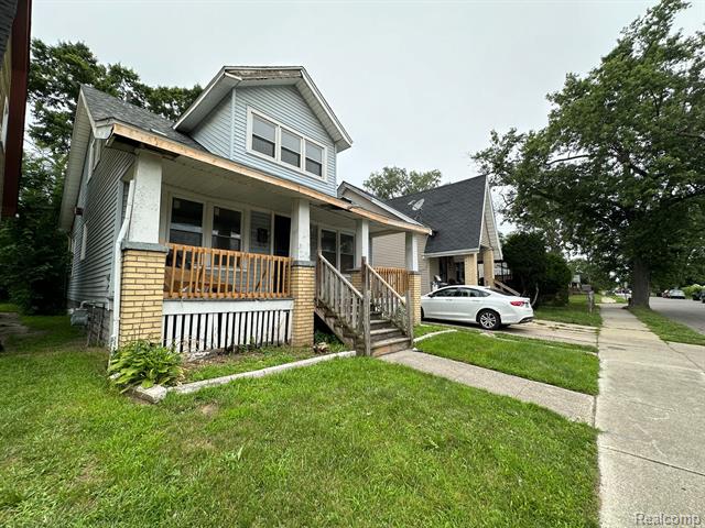 front view picture of 16247 Prairie Street, Detroit, MI. 48221