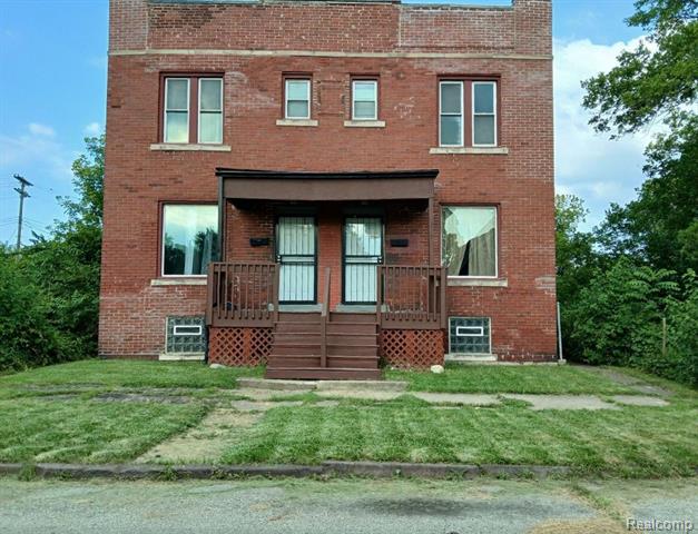 front view picture of 2914 15Th Street, Detroit, MI. 48216