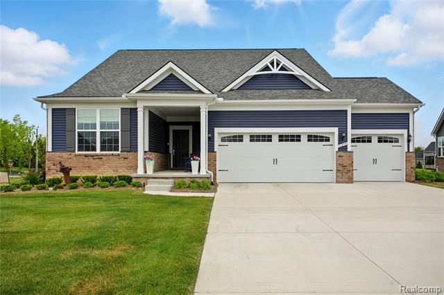 front view picture of 3215 Roslyn Drive, Ypsilanti, MI. 48197