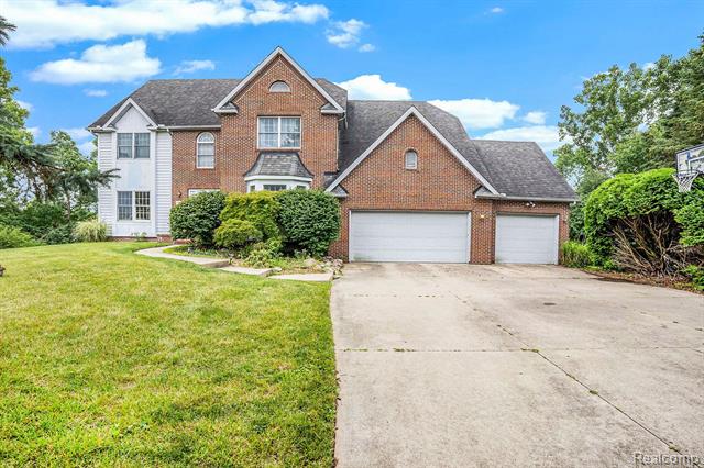 front view picture of 3592 Great Falls Circle, Ann Arbor, MI. 48108