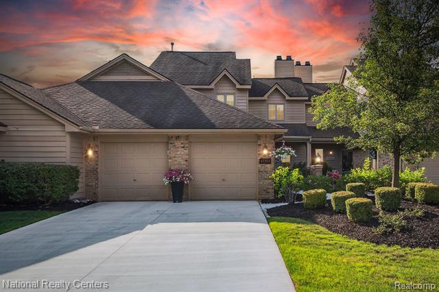 front view picture of 47704 Blue Heron Drive S, Northville, MI. 48168