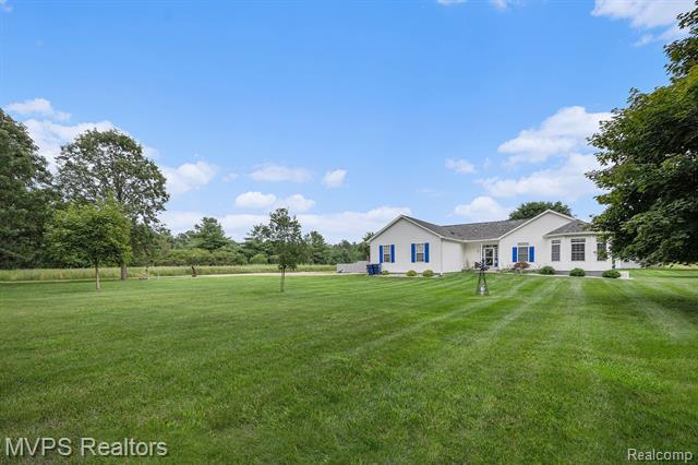 front view picture of 14877 Terry Road, Allenton, MI. 48002