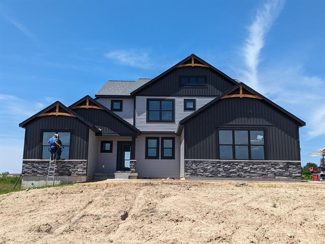 front view picture of 3338 Eagle Peak Drive, Jenison, MI. 49428