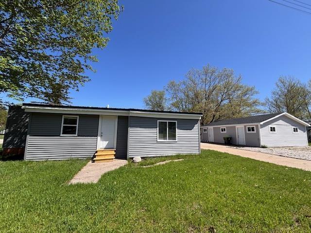 front view picture of 310 Division Street, Kalkaska, MI. 49646