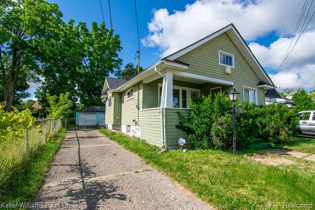 front view picture of 342 E Mcclellan Street, Flint, MI. 48505