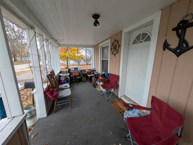 front view picture of 1846 Mills Avenue, Muskegon, MI. 49445