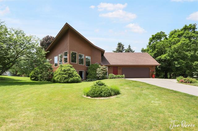 front view picture of 3028 Harbor Rd., Douglas, MI. 49406