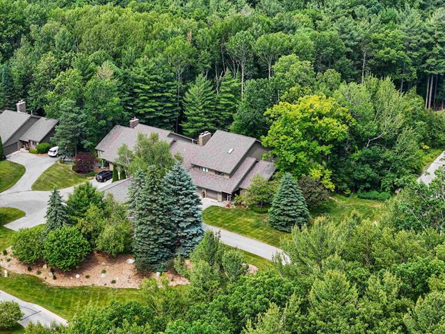 front view picture of 6432 Mission Ridge, Traverse City, MI. 49686