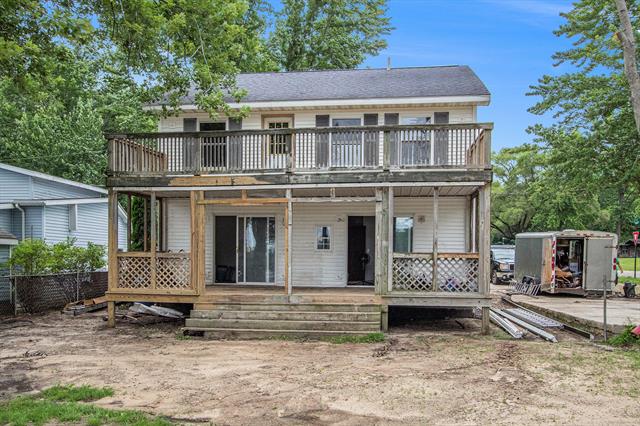 front view picture of 7122 Lake Road, Coloma, MI. 49038