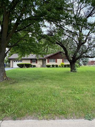front view picture of 1932 S Outer Drive, Saginaw, MI. 48601