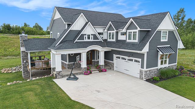 front view picture of 4273 Mccormick Drive, Linden, MI. 48451