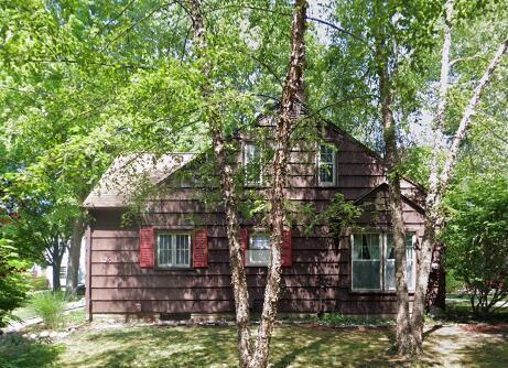 front view picture of 122 N Fletcher Avenue, Kalamazoo, MI. 49006