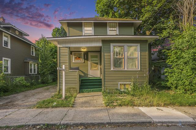 front view picture of 1117 Cadillac Street, Kalamazoo, MI. 49007