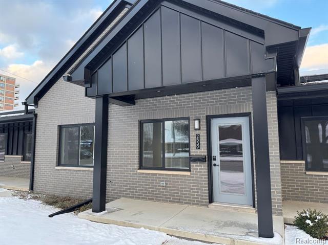front view picture of 2539 Biddle Avenue, Wyandotte, MI. 48192