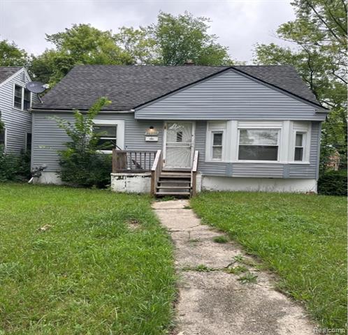 front view picture of 20200 Lindsay Street, Detroit, MI. 48235