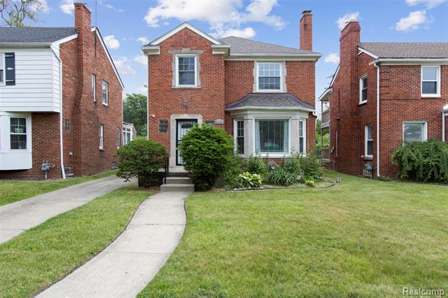 front view picture of 16136 Whitcomb Street, Detroit, MI. 48235