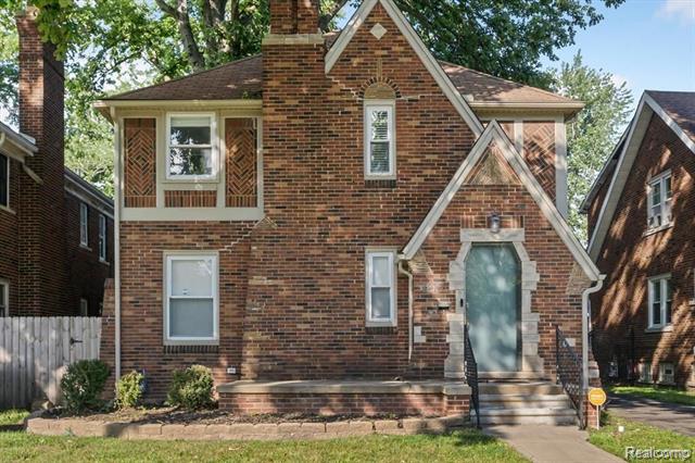 front view picture of 4810 Kensington Avenue, Detroit, MI. 48224
