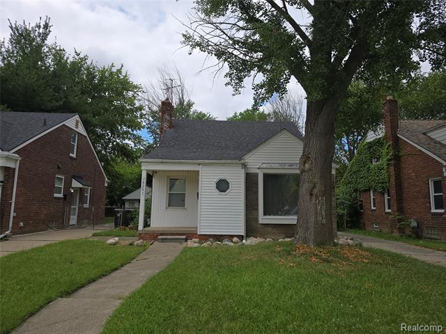 front view picture of 16251 Edmore Drive, Detroit, MI. 48205